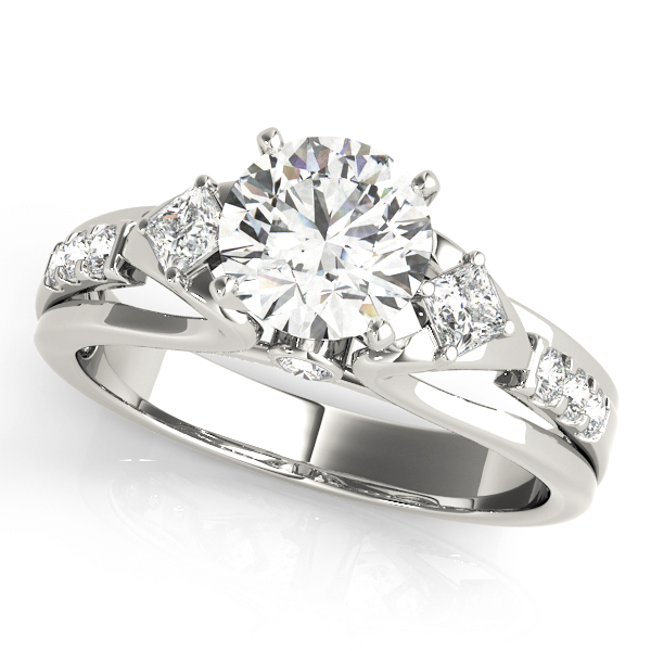 ENGAGEMENT RINGS 3 STONE ROUND