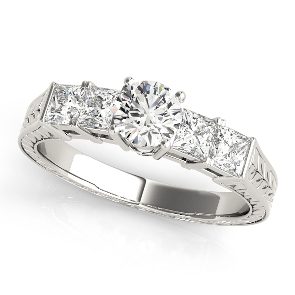 ENGAGEMENT RINGS ANTIQUE