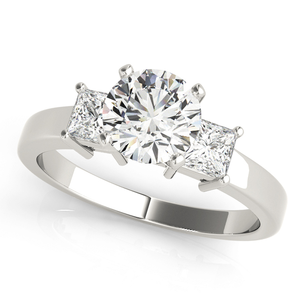 ENGAGEMENT RINGS 3 STONE PRINCESS