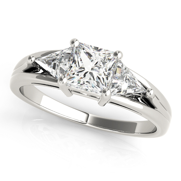 ENGAGEMENT RINGS 3 STONE PRINCESS