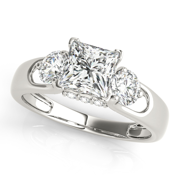 ENGAGEMENT RINGS 3 STONE ROUND