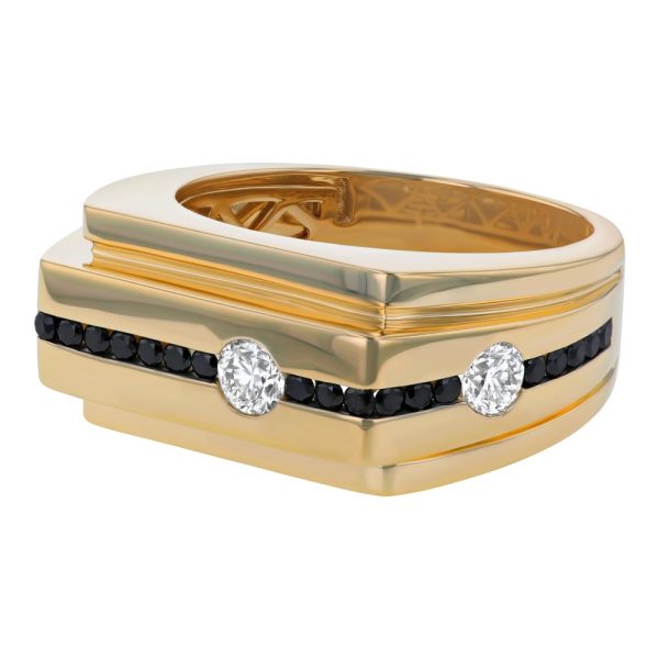 14K Yellow Gold 1.25 carats Black and White Round Diamonds Ring